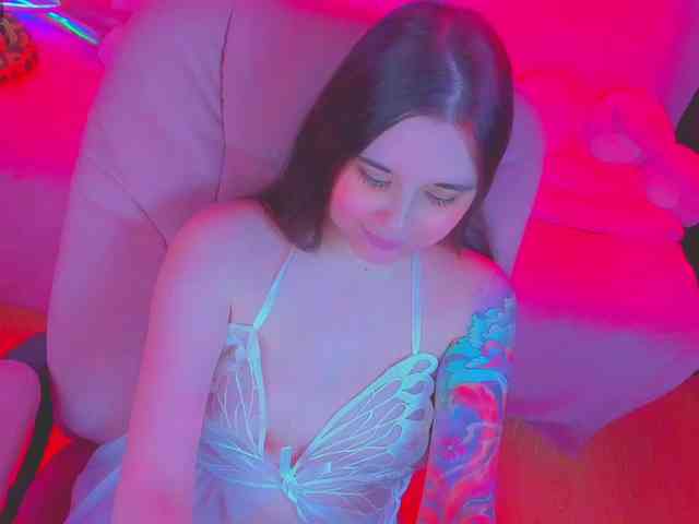 LoliSuccub webcam