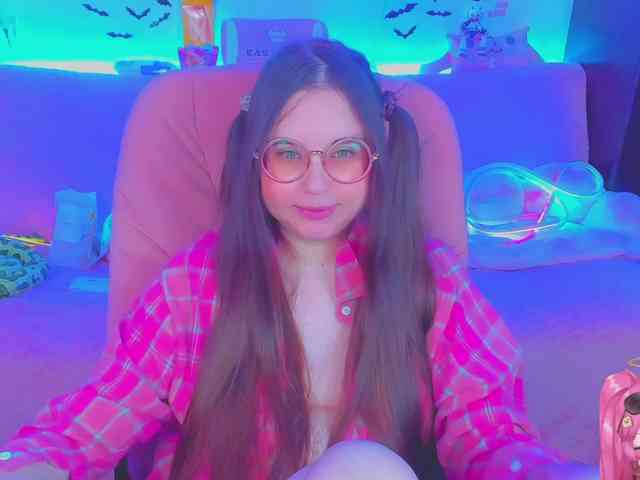 LoliSuccub webcam