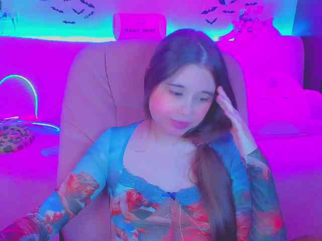 LoliSuccub webcam