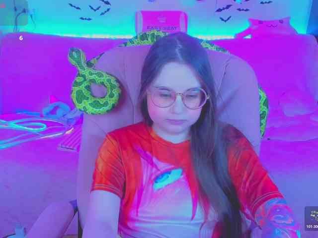 LoliSuccub webcam