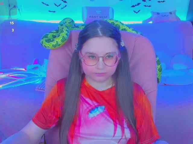 LoliSuccub webcam