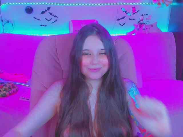 LoliSuccub webcam