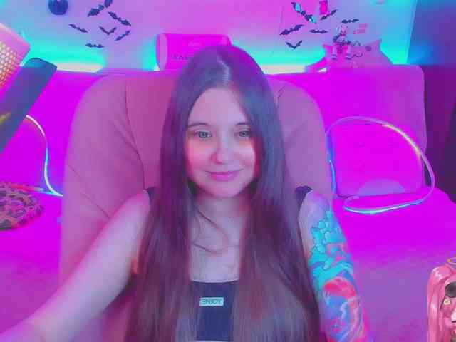 LoliSuccub webcam