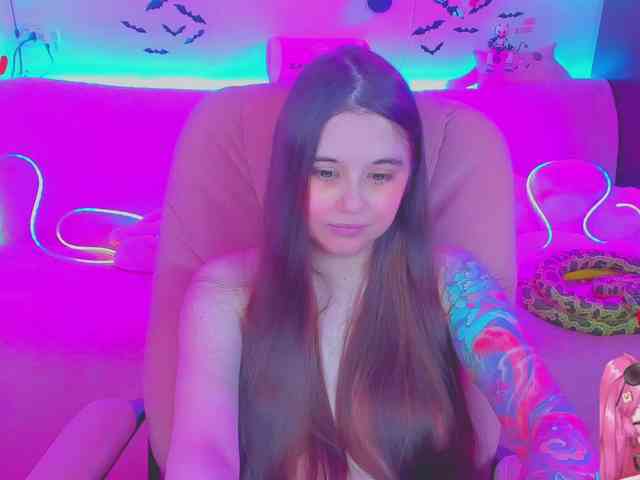 LoliSuccub webcam
