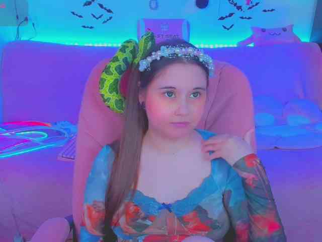 LoliSuccub webcam