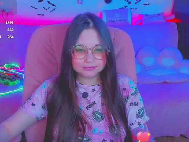 LoliSuccub webcam