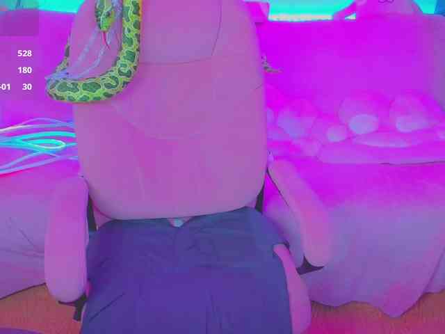 LoliSuccub webcam