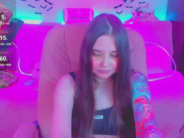 LoliSuccub webcam