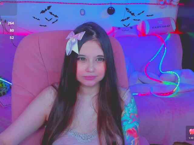 LoliSuccub webcam