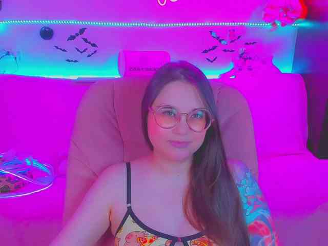 LoliSuccub webcam