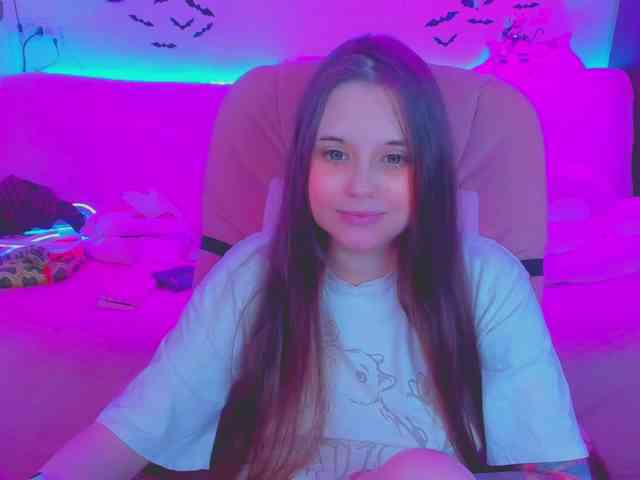 LoliSuccub webcam