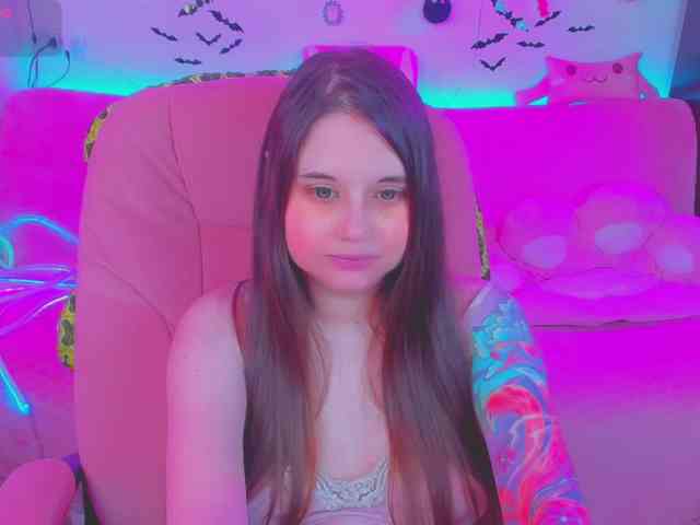 LoliSuccub webcam