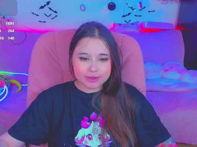 LoliSuccub webcam