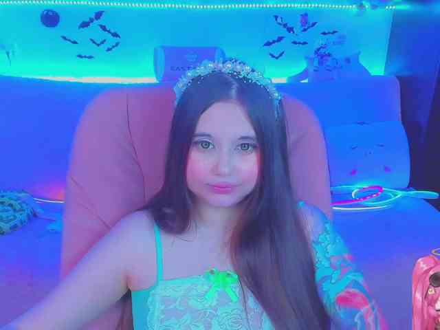LoliSuccub webcam