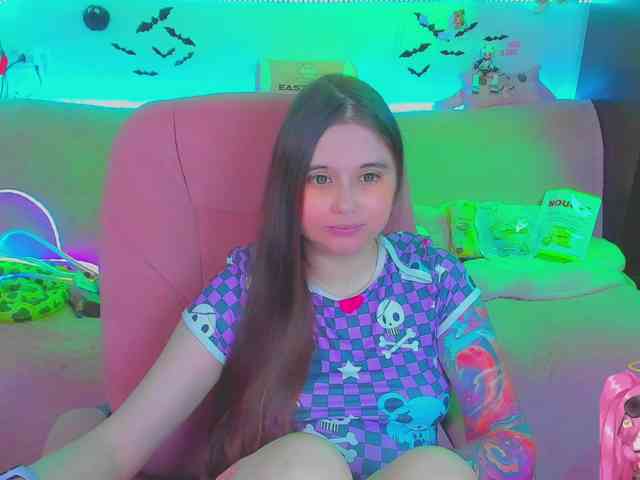 LoliSuccub webcam