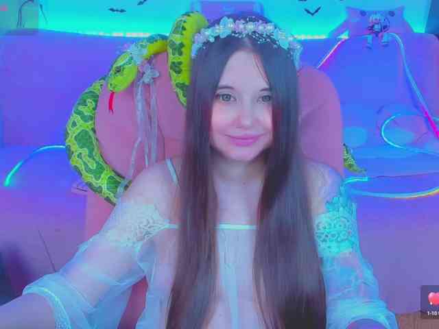 LoliSuccub webcam