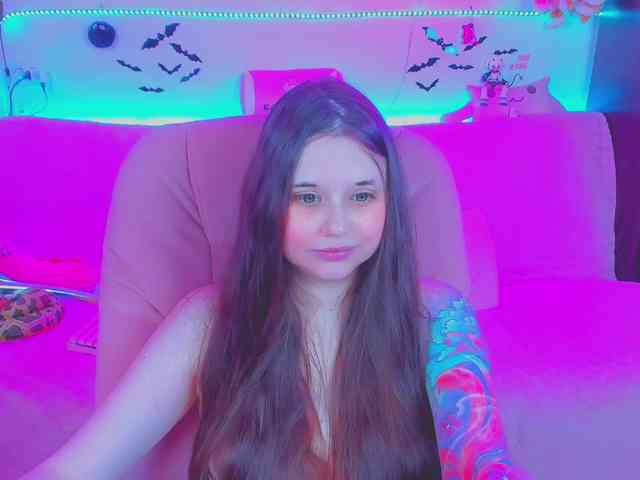 LoliSuccub webcam