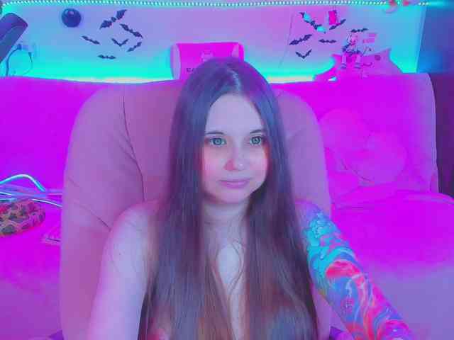 LoliSuccub webcam