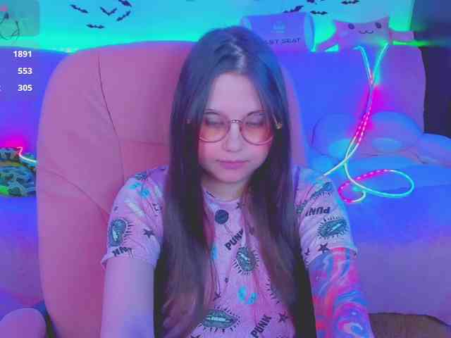 LoliSuccub webcam