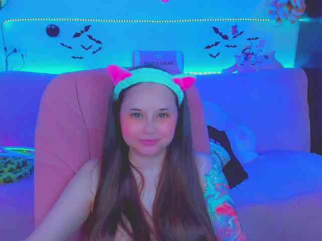 LoliSuccub webcam