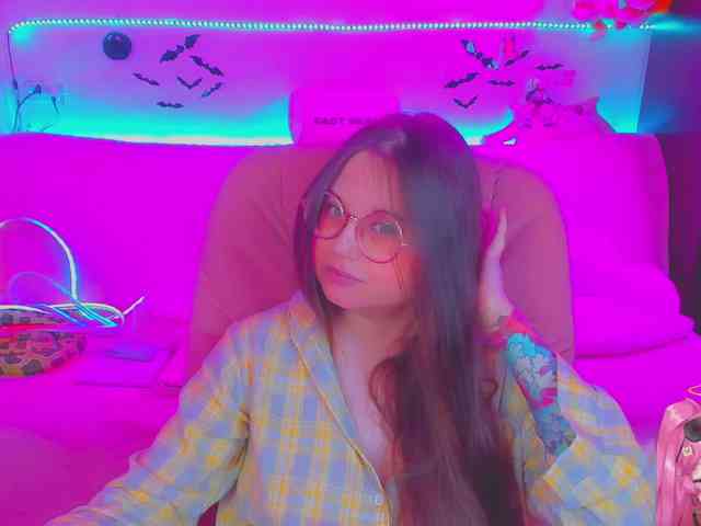LoliSuccub webcam