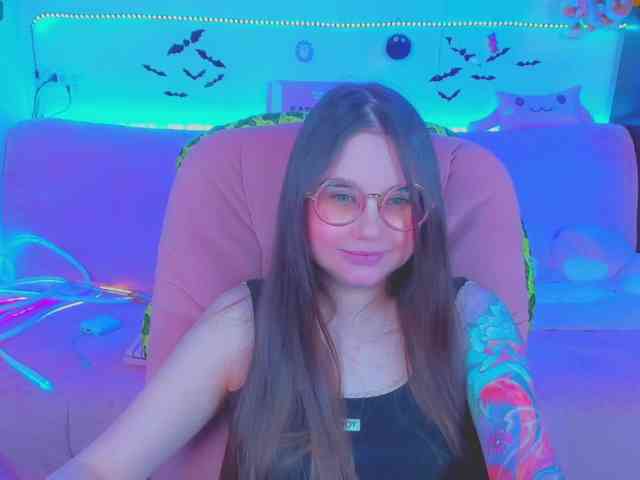 LoliSuccub webcam