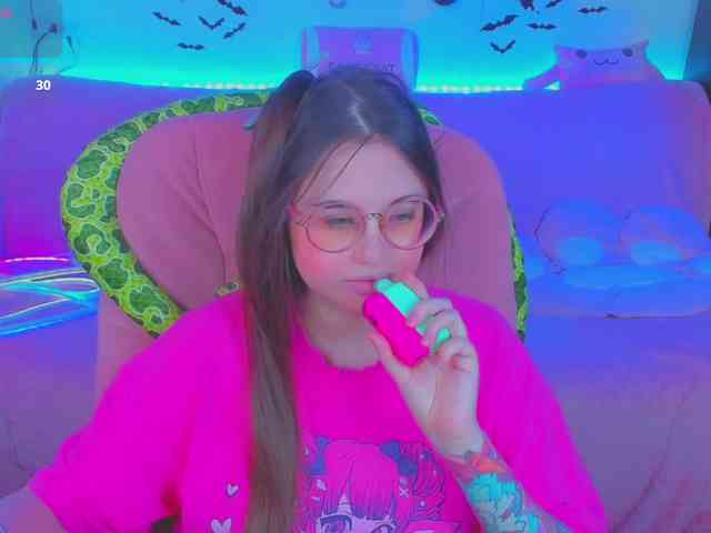 LoliSuccub webcam