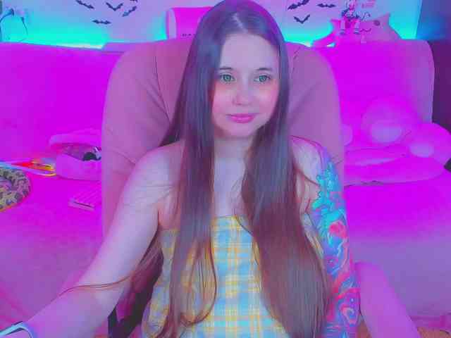 LoliSuccub webcam