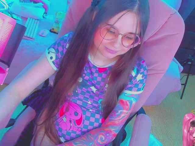 LoliSuccub webcam