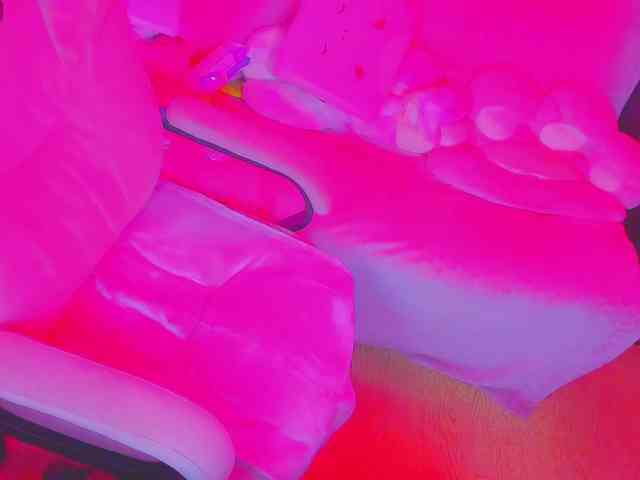 LoliSuccub webcam