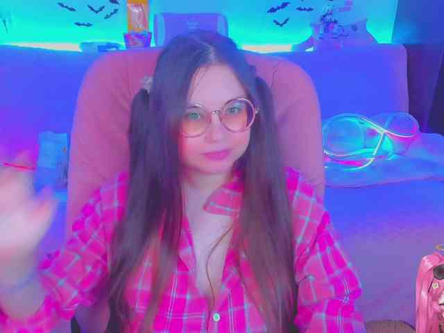 LoliSuccub webcam
