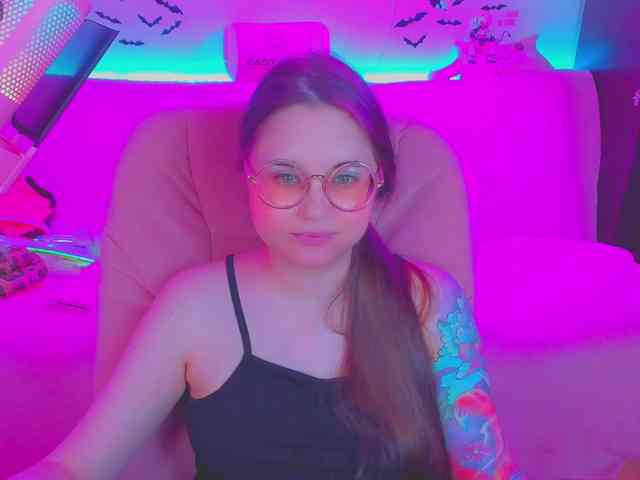 LoliSuccub webcam