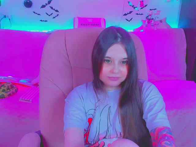 LoliSuccub webcam