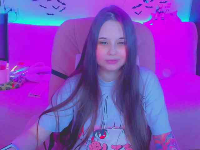 LoliSuccub webcam