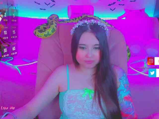 LoliSuccub webcam