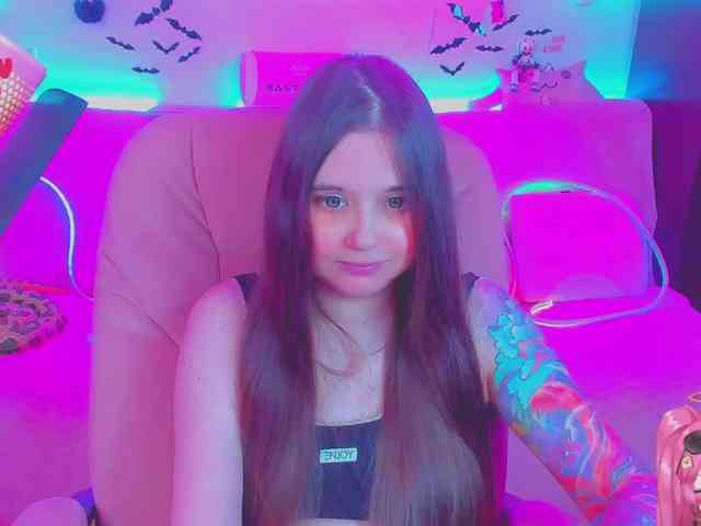 LoliSuccub webcam