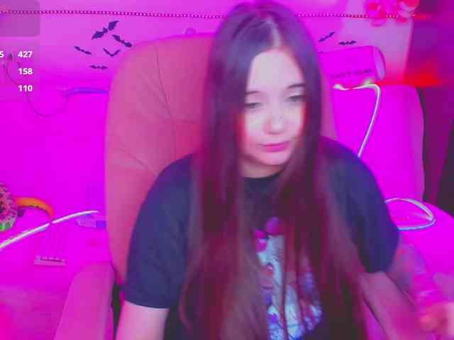 LoliSuccub webcam