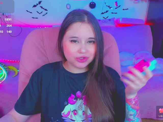 LoliSuccub webcam