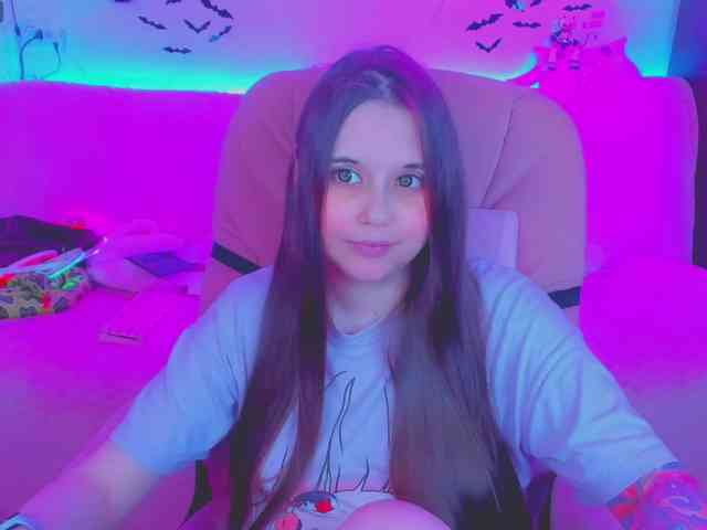 LoliSuccub webcam