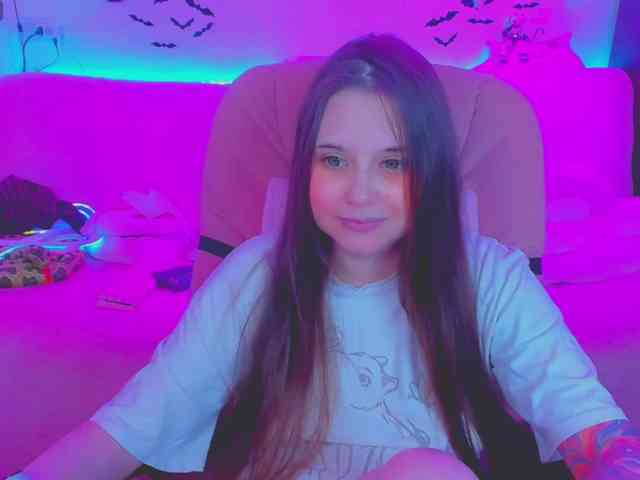 LoliSuccub webcam