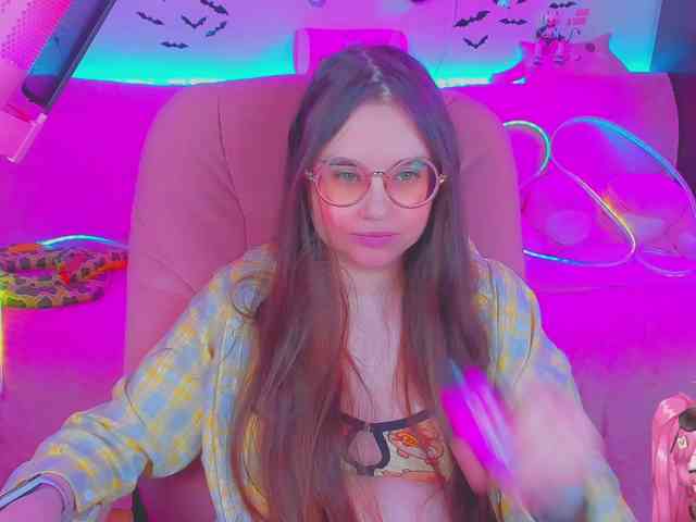 LoliSuccub webcam