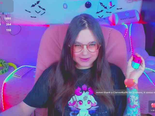 LoliSuccub webcam
