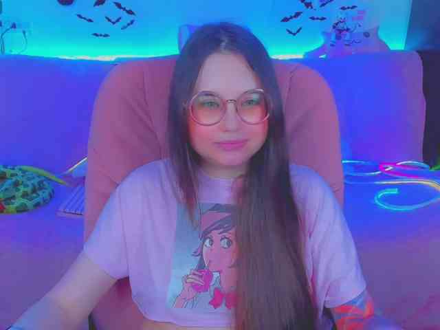 LoliSuccub webcam