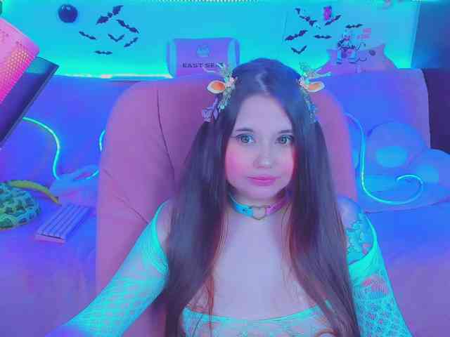 LoliSuccub webcam