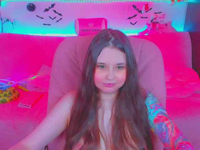 LoliSuccub webcam