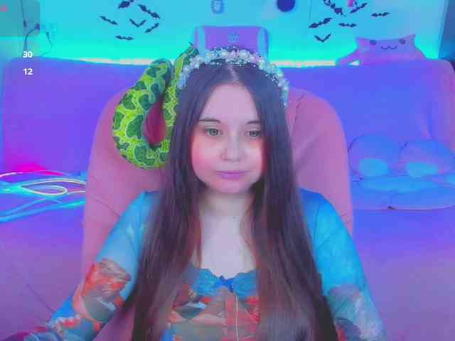 LoliSuccub webcam