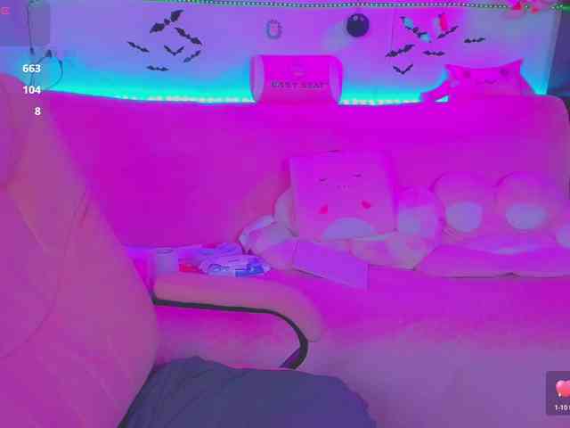 LoliSuccub webcam