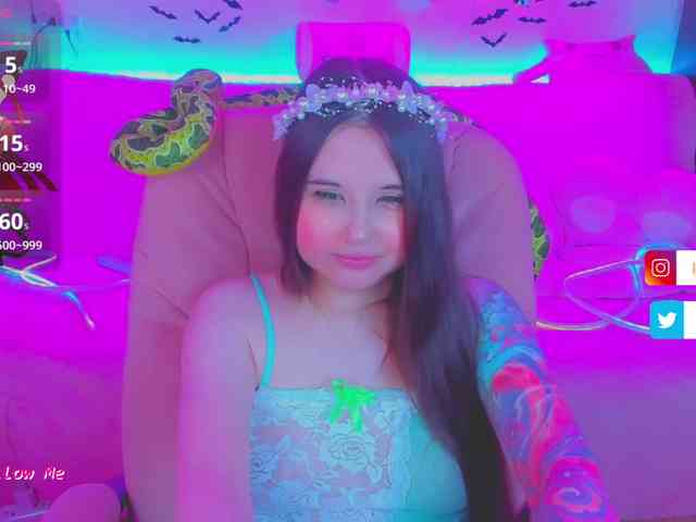 LoliSuccub webcam