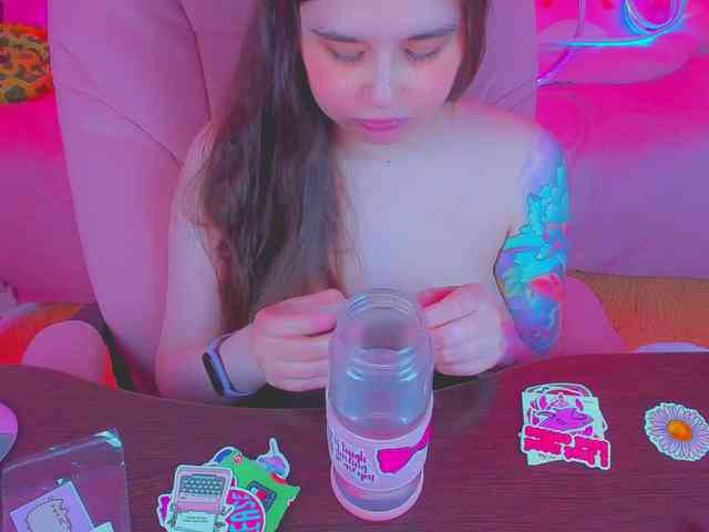 LoliSuccub webcam