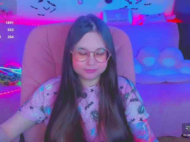 LoliSuccub webcam